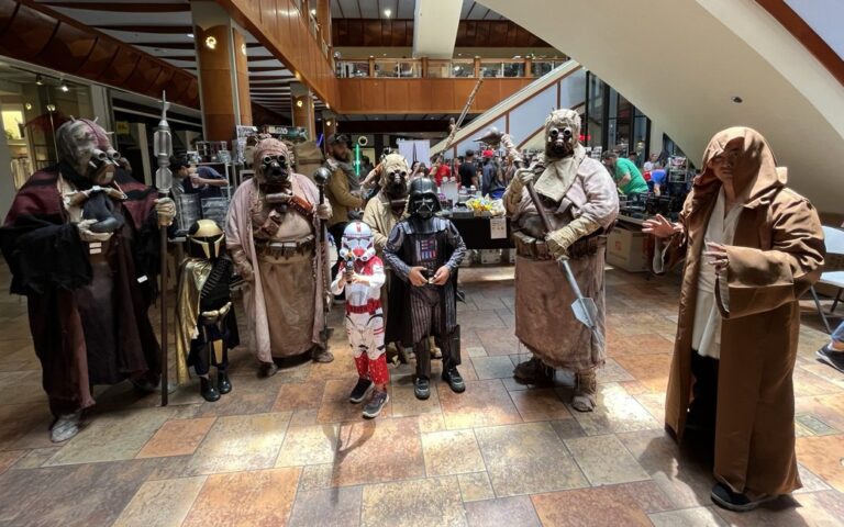 Star Wars cosplayers posing at a previous HiCollector pop-culture event