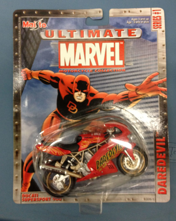 Maisto Ultimate Marvel Motorcycle - Daredevil Ducati Supersport 900 Diecast Motorcycle